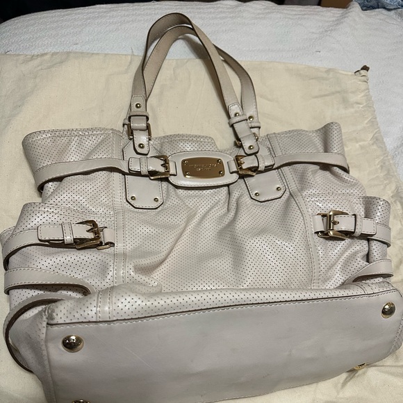 Michael Kors Hand Bag - Picture 2 of 16